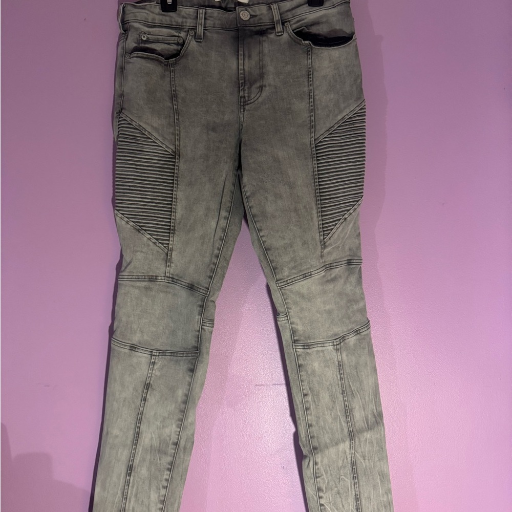 PacSun Men’s Distressed Gray Skinny Jeans